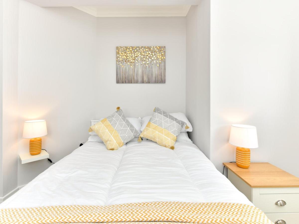 فيلا Pass The Keys Newly Refurbished Modern Bungalow - Pets Welcome سوانسي المظهر الخارجي الصورة